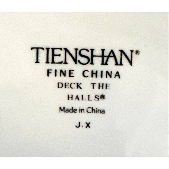 Tienshan Deck the Halls Set of 2 Dinner Plates Christmas Poinsettia - Picture 5 of 5